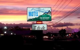 Mountain Breeze Motel in Pigeon Forge Tennessee